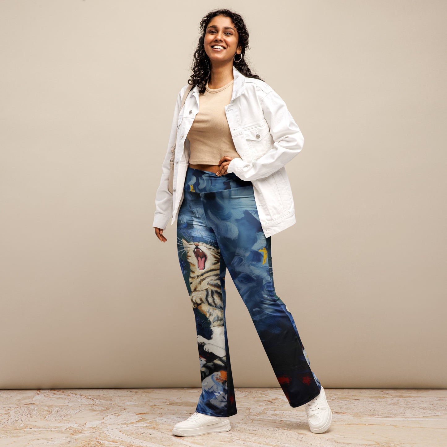 Chichi Yawning - Flare leggings