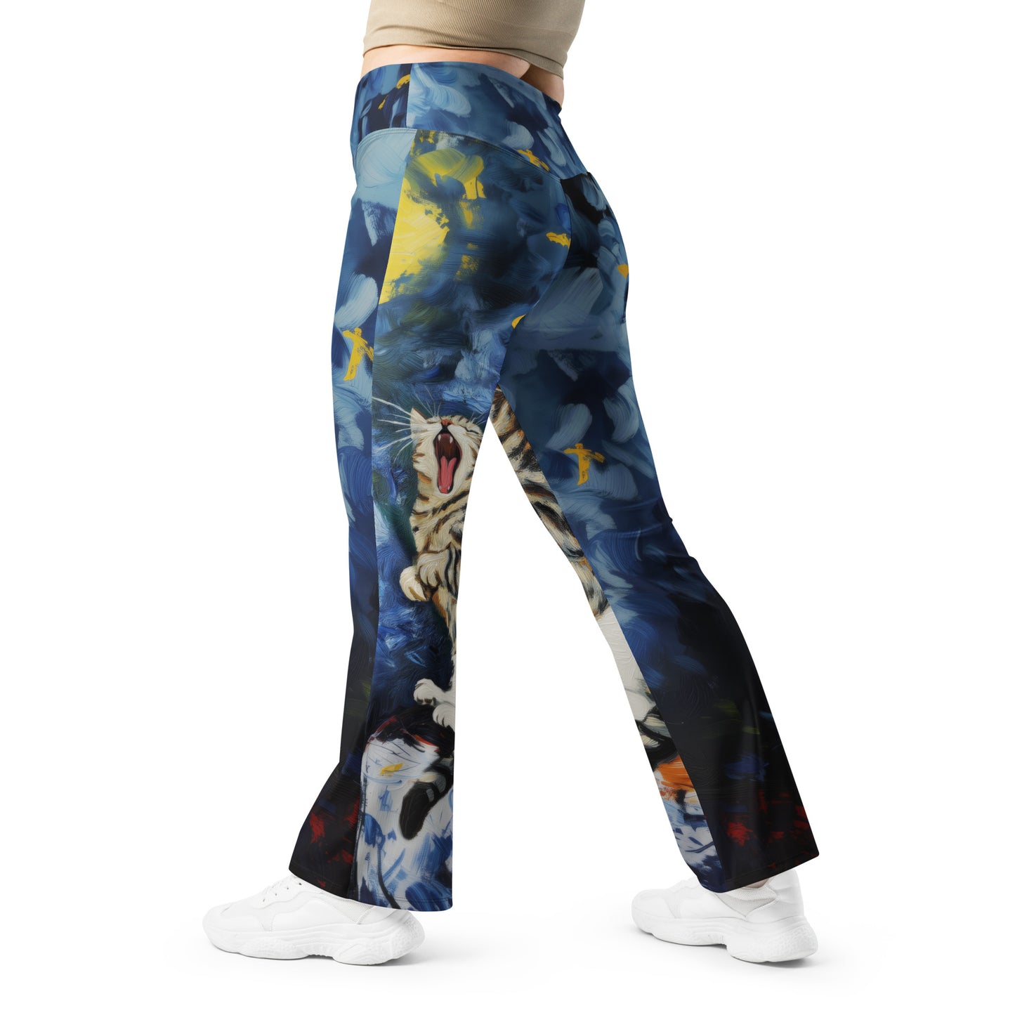 Chichi Yawning - Flare leggings