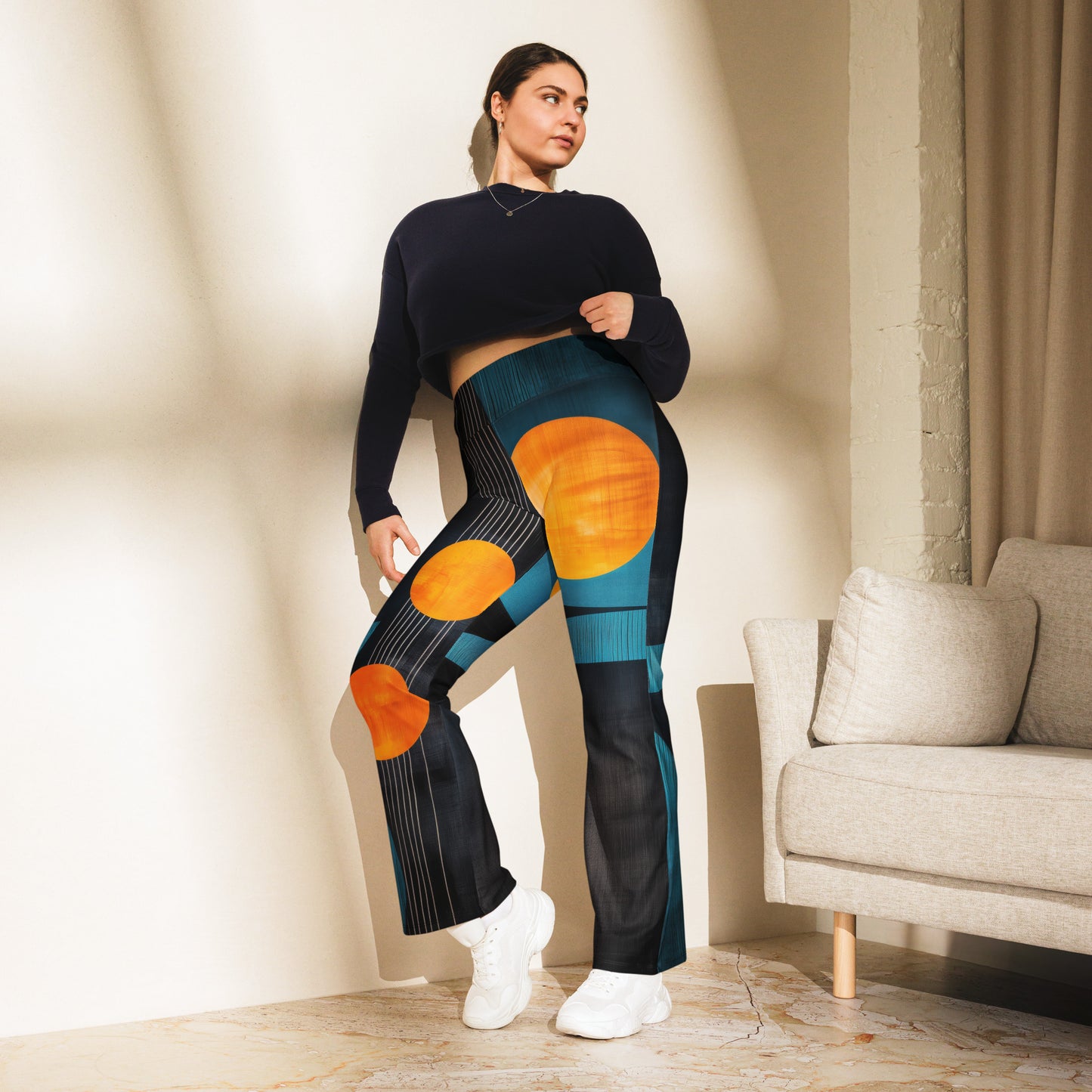 Minimalist Golden Spheres - Flare leggings