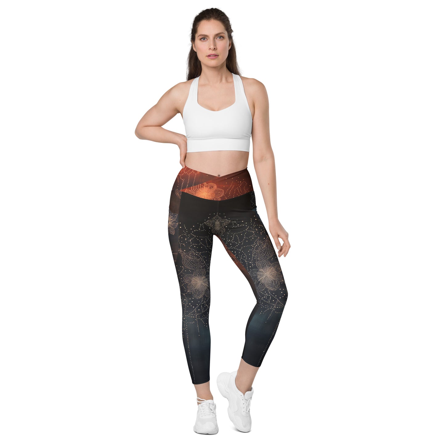 Pétalos sobre negro - Crossover leggings with pockets