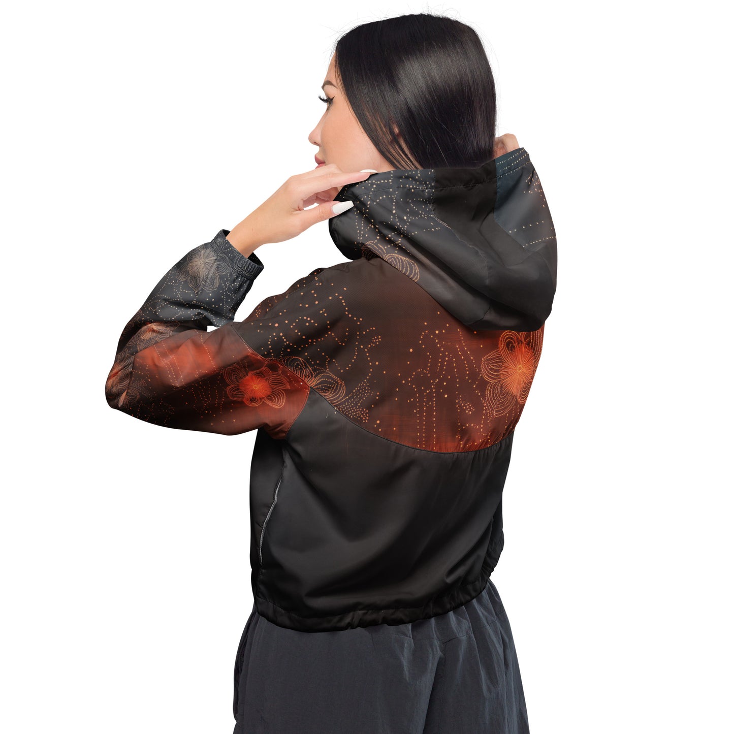 Pétalos sobre negro - Women’s cropped windbreaker