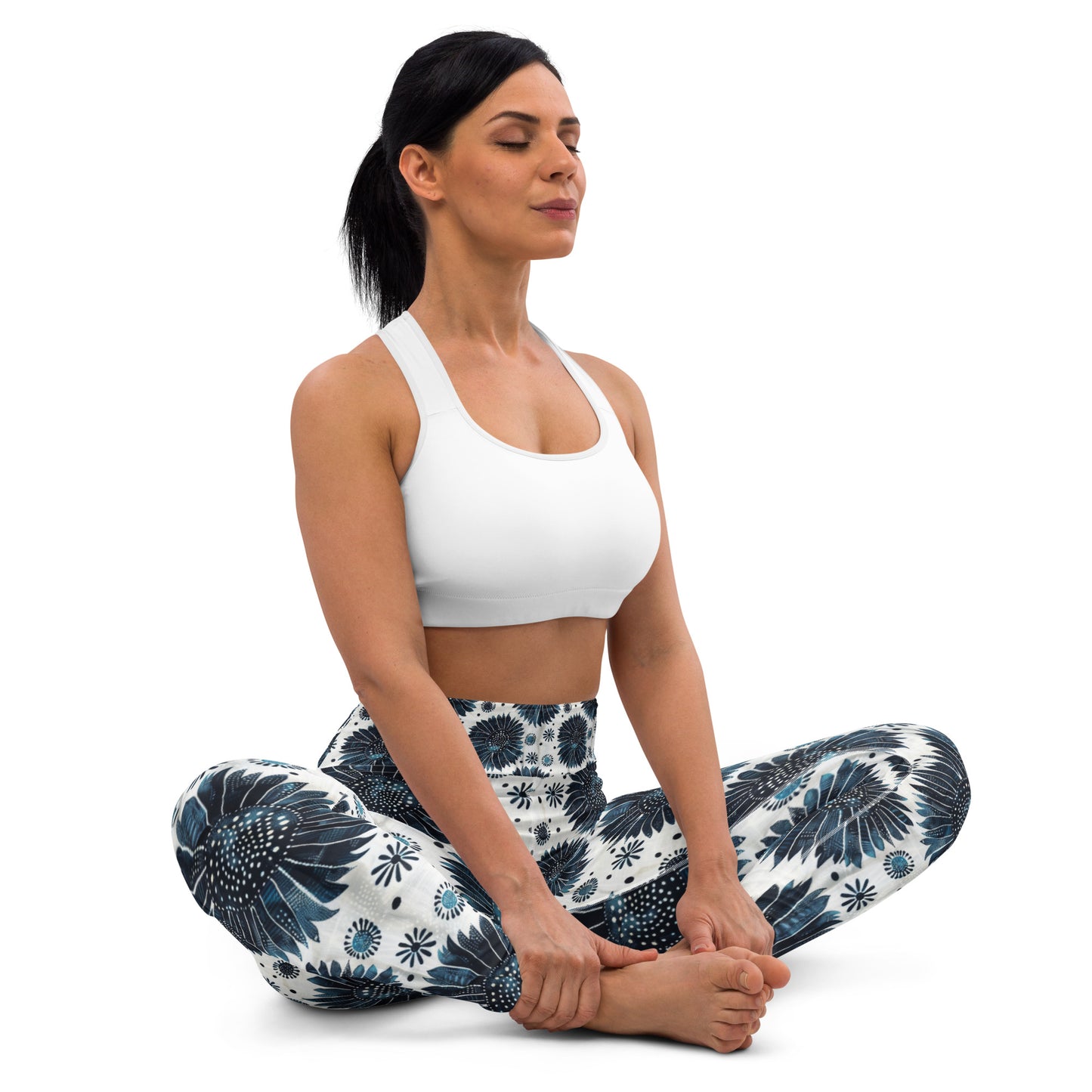 Aqua Florettes on White - Yoga Leggings